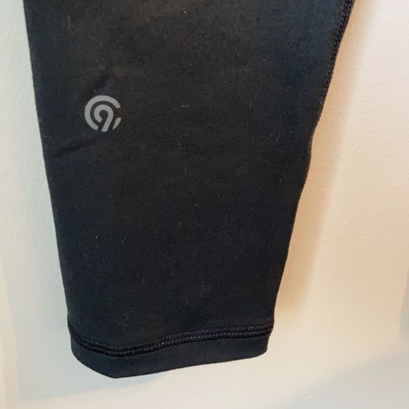 Champion Studio Fit Black 7/8 Legging - Picture 5 of 9